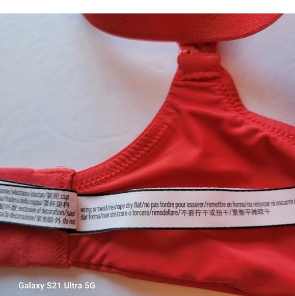 Victorias Secret T-Shirt Push-Up Full Coverage Adjustable Strap Bra Red Size 36C - Picture 11 of 12